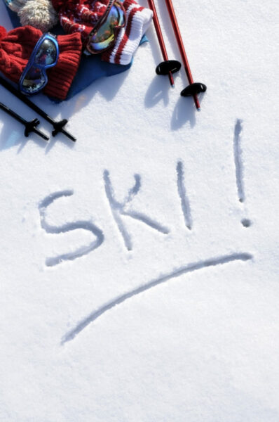 équipement de ski et mot ski